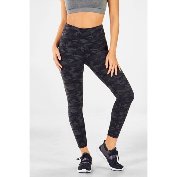 Fabletics High-Waisted Printed Heathered Legging Gray Heather Camo M Athleisure - Picture 2 of 7